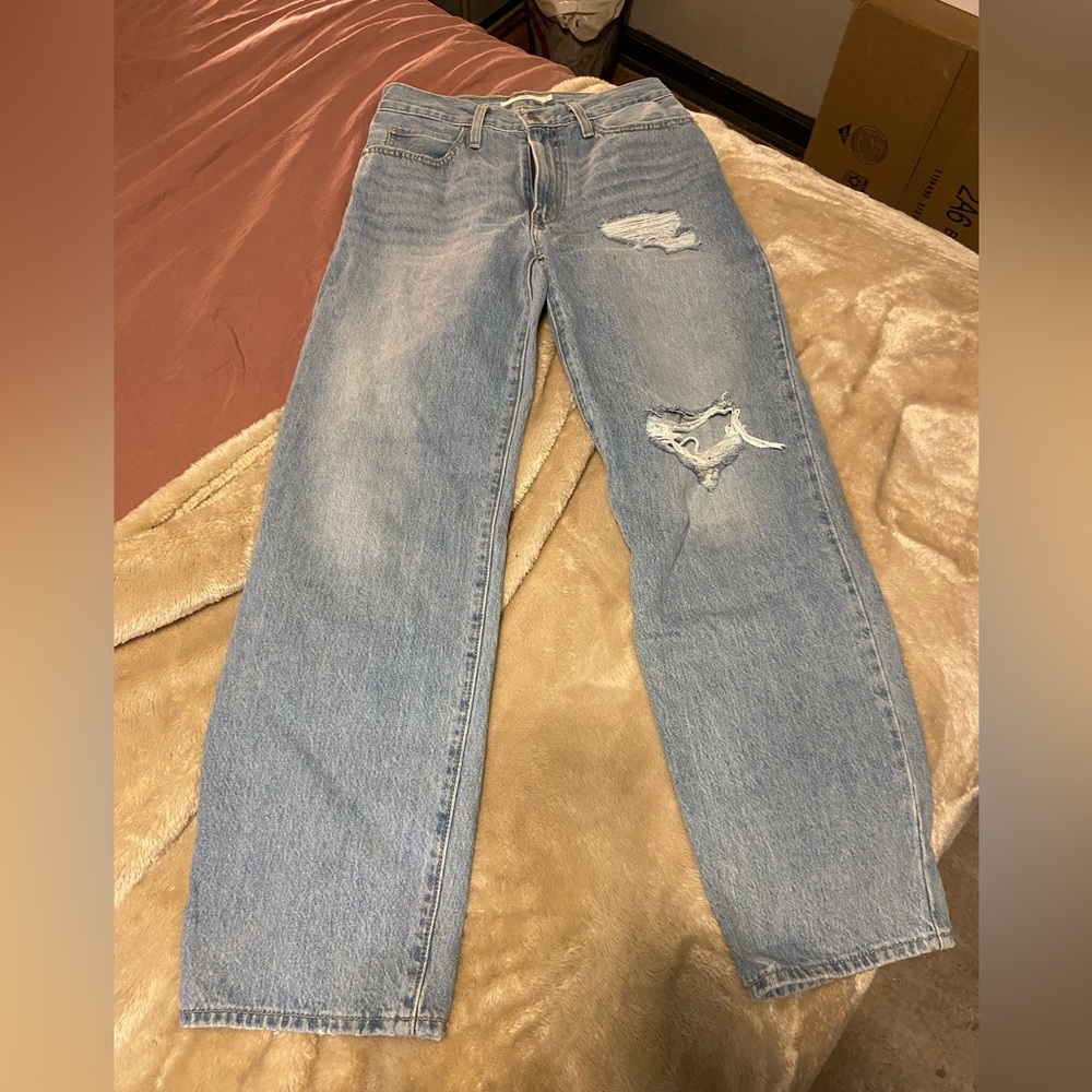 Levi jeans